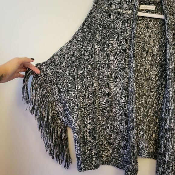 A&F Fringe Knit Poncho - Picture 2 of 6